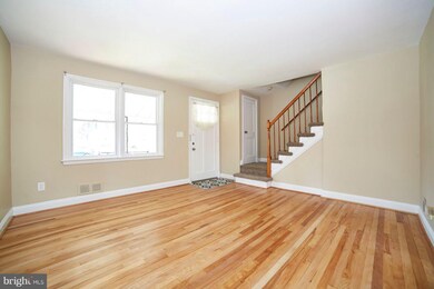 8615 Rock Oak Rd, Parkville, MD 21234 - photo 3