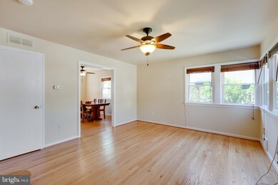 6943 Westhampton Dr, Alexandria, VA 22307 - photo 5