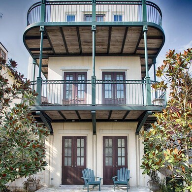 New Orleans Charm