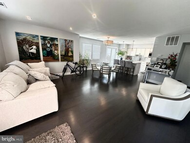 20010 Appledowre Cir, Germantown, MD 20876 - photo 4