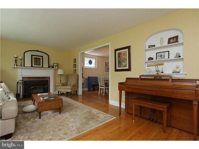 17 Chelfield Rd, Glenside, PA 19038 - photo 2