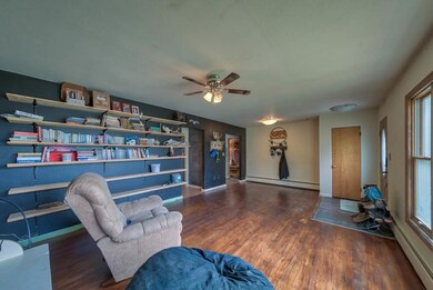 618 Montana Ave, Basin, WY 82410 - photo 7