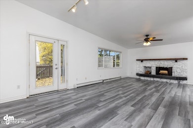 06-Living Room-DW-9427-Edit