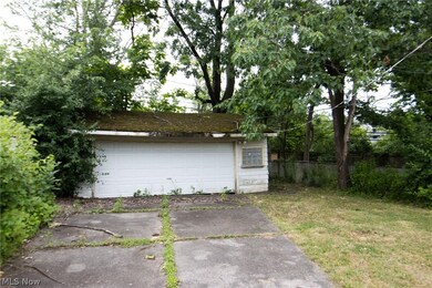 12826 Crennell Ave, Cleveland, OH 44105 - photo 3