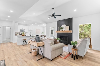 FrameandFocus_Kelce-9