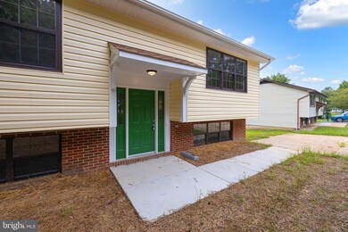 414 Cleveland Ct, Fredericksburg, VA 22407 - photo 2