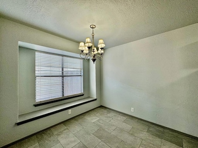 925 Swan Lake Ct, Edmond, OK 73003 - photo 7