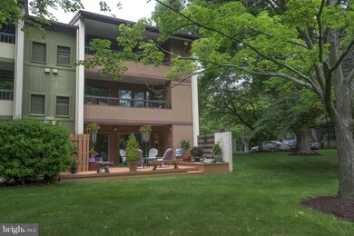 5647 Harpers Farm Rd unit A, Columbia, MD 21044 - photo 2