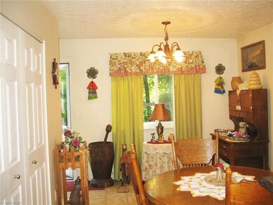 2060 Orchard-Dining Area & Laundry Closet Area