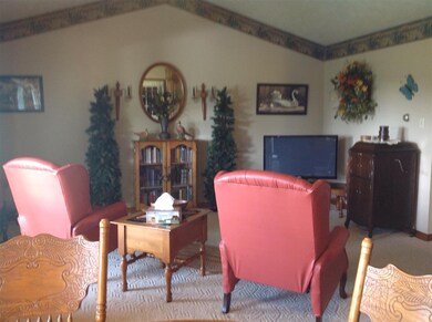 Great Room-Vaulted ceiling