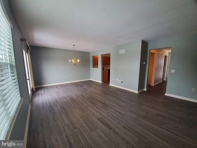 3995 Parkside Ct, Mount Joy, PA 17552 - photo 4