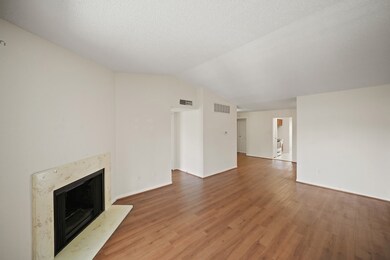 11201 Lynbrook Dr unit 3609, Houston, TX 77042 - photo 6