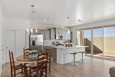 INFORMAL DINING AREA