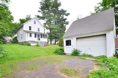 Detached garage/shed