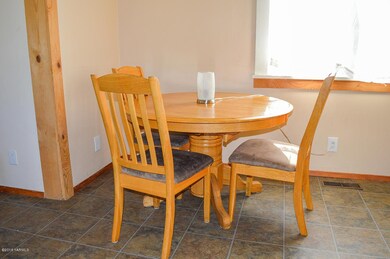 Kitchen Eating Area