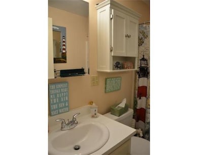 7 Denton Rd, Wellesley, MA 02482 - photo 4