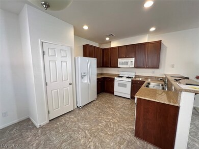 7738 Epico Way, Las Vegas, NV 89179 - photo 4