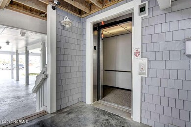 402 Carolina Beach Ave S Unit-small-004-