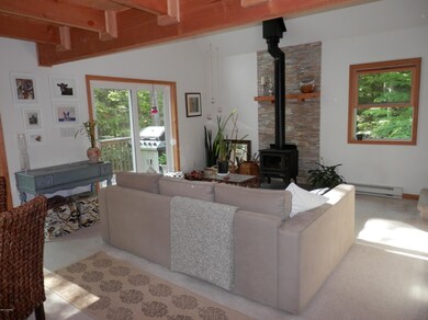 8 Canoochee Ct, Lake Ariel, PA 18436 - photo 4