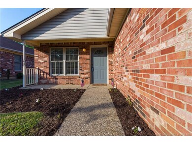 4207 Treesdale Dr, Sellersburg, IN 47172 - photo 5