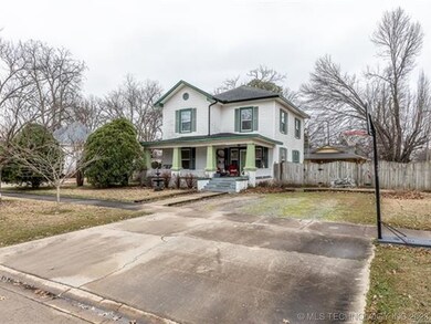 301 E 6th St, Claremore, OK 74017 - photo 2