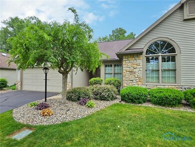 3901 Hampstead Dr, Sylvania, OH 43560 - photo 2