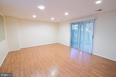 13909 Gunners Place, Centreville, VA 20121 - photo 6