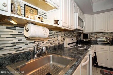 3 Donamar Kitchen 2