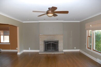 280 E Saint Charles Rd, Elmhurst, IL 60126 - photo 2