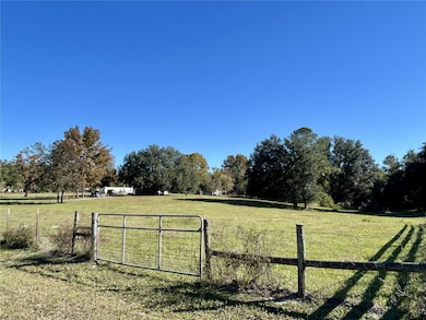 Gate to rear pasture off Bradenton Way