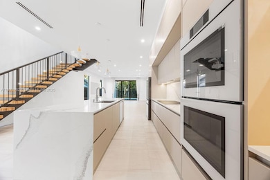 1222 NE 13th Ave, Fort Lauderdale, FL 33304 - photo 5