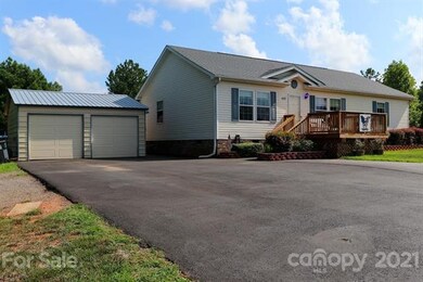 423 Ostwalt Amity Rd, Troutman, NC 28166 - photo 2