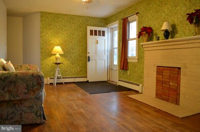 1123 Summit Ave, Front Royal, VA 22630 - photo 2