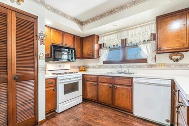 2592 N Jongkind Park Rd, La Porte, IN 46350 - photo 7