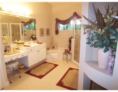 Swimming Pool/Hot Tub/Sauna.