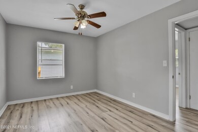 5732 Norde Dr W, Jacksonville, FL 32244 - photo 5