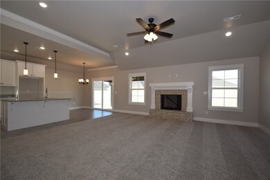 1807 E Hudson Dr, Siloam Springs, AR 72761 - photo 3