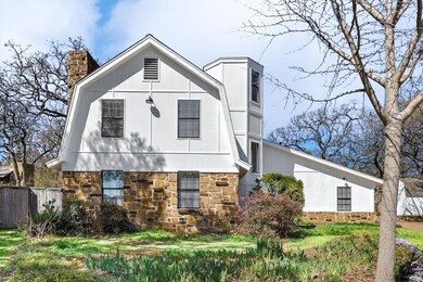 200 Eagle Ct, Bedford, TX 76021 - photo 5