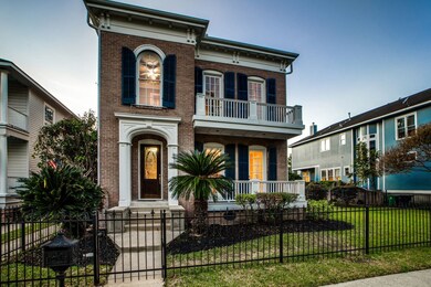 1629 Columbia St, Houston, TX 77008 - photo 2