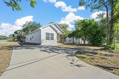 535 W Ford St, Denison, TX 75020 - photo 2