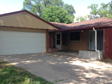 garage/enclosed patio