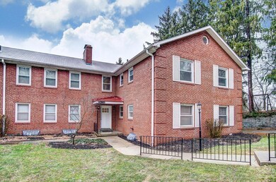 Close to Park along Scioto