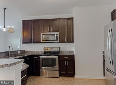 23540 F D R Blvd unit 303, California, MD 20619 - photo 4