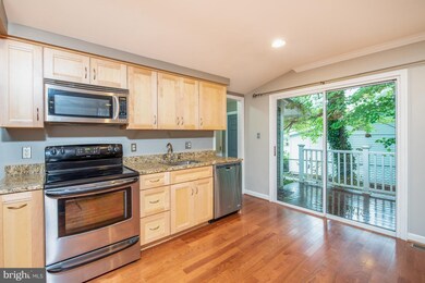 8107 Karl Rd, Alexandria, VA 22308 - photo 6