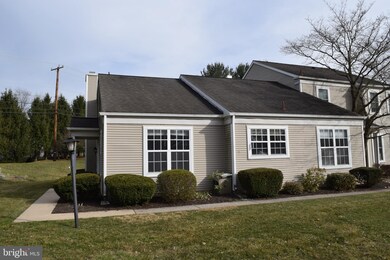 310 Barrington Ct, Palmyra, PA 17078 - photo 3