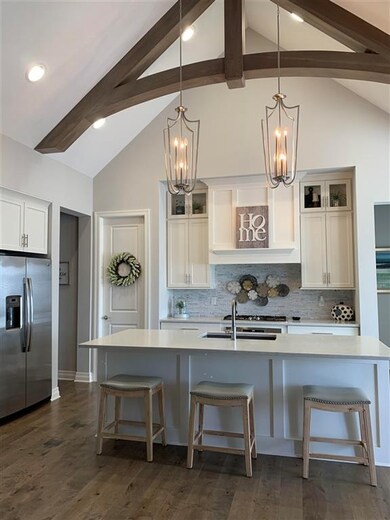 732 N Thornton Ct, Wichita, KS 67235 - photo 7