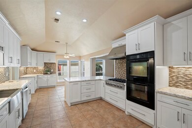 7930 Regal Spruce Ct, Houston, TX 77095 - photo 4