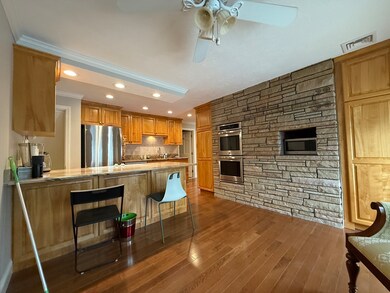 149 Springvale Cir unit 1, Weymouth, MA 02188 - photo 4