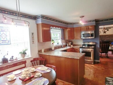 1379 Country Club Rd, Allentown, PA 18106 - photo 6