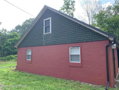 194 Doll Rd, Stroudsburg, PA 18360 - photo 3